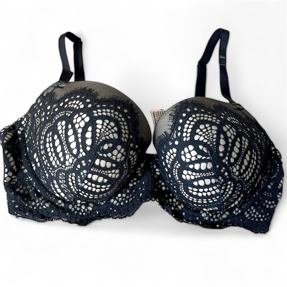 VS (32DD) DREAM ANGELS LACE LINED DEMI BRA